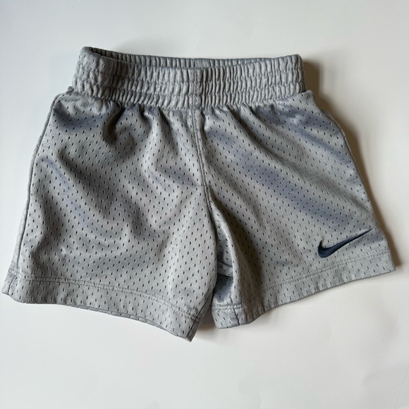 Nike boys Light Gray Mesh Shorts 18 months - Picture 1 of 1
